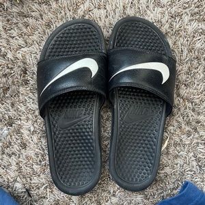 Nike slides